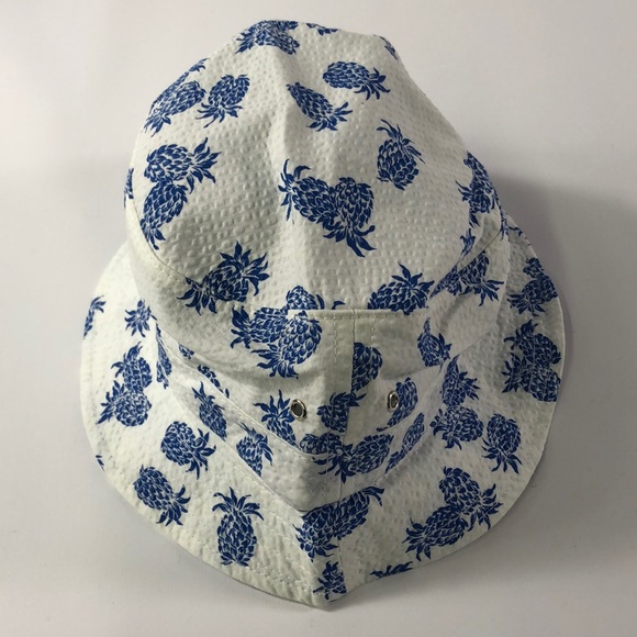 gold bucket hat